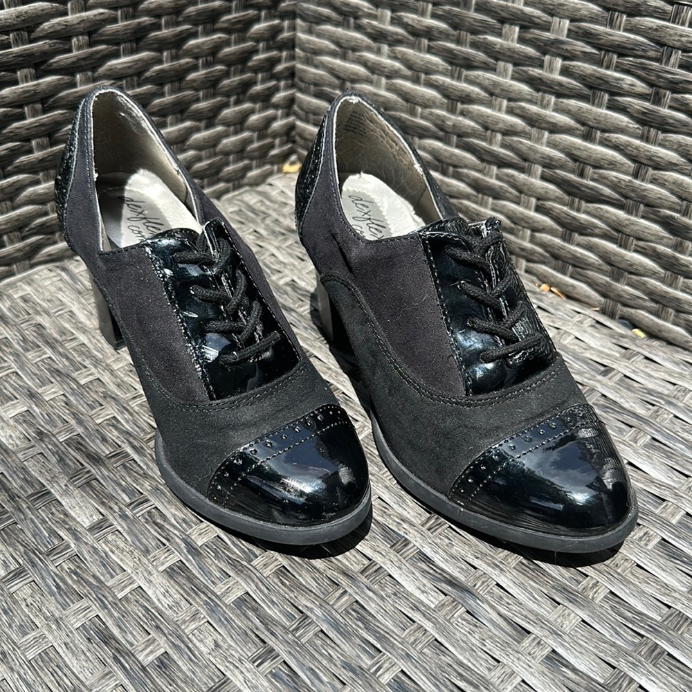 Dexflex comfort pumps with block heels.